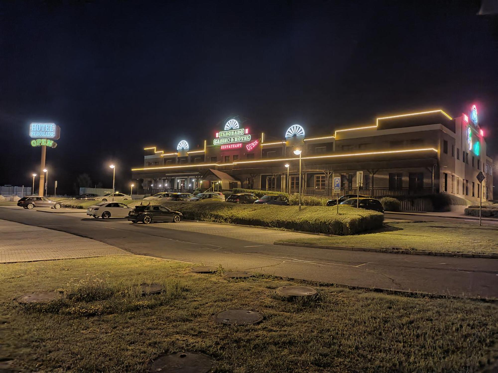 Casino & Hotel Eldorado Ceska Kubice ภายนอก รูปภาพ