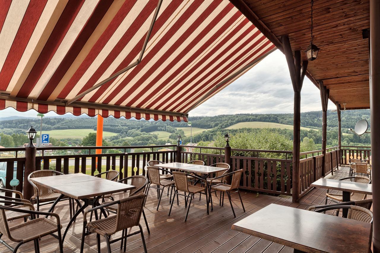 Casino & Hotel Eldorado Ceska Kubice ภายนอก รูปภาพ